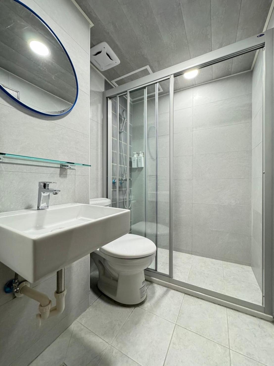 Yoshi Hotel - Tainan Sinmei Branch מראה חיצוני תמונה