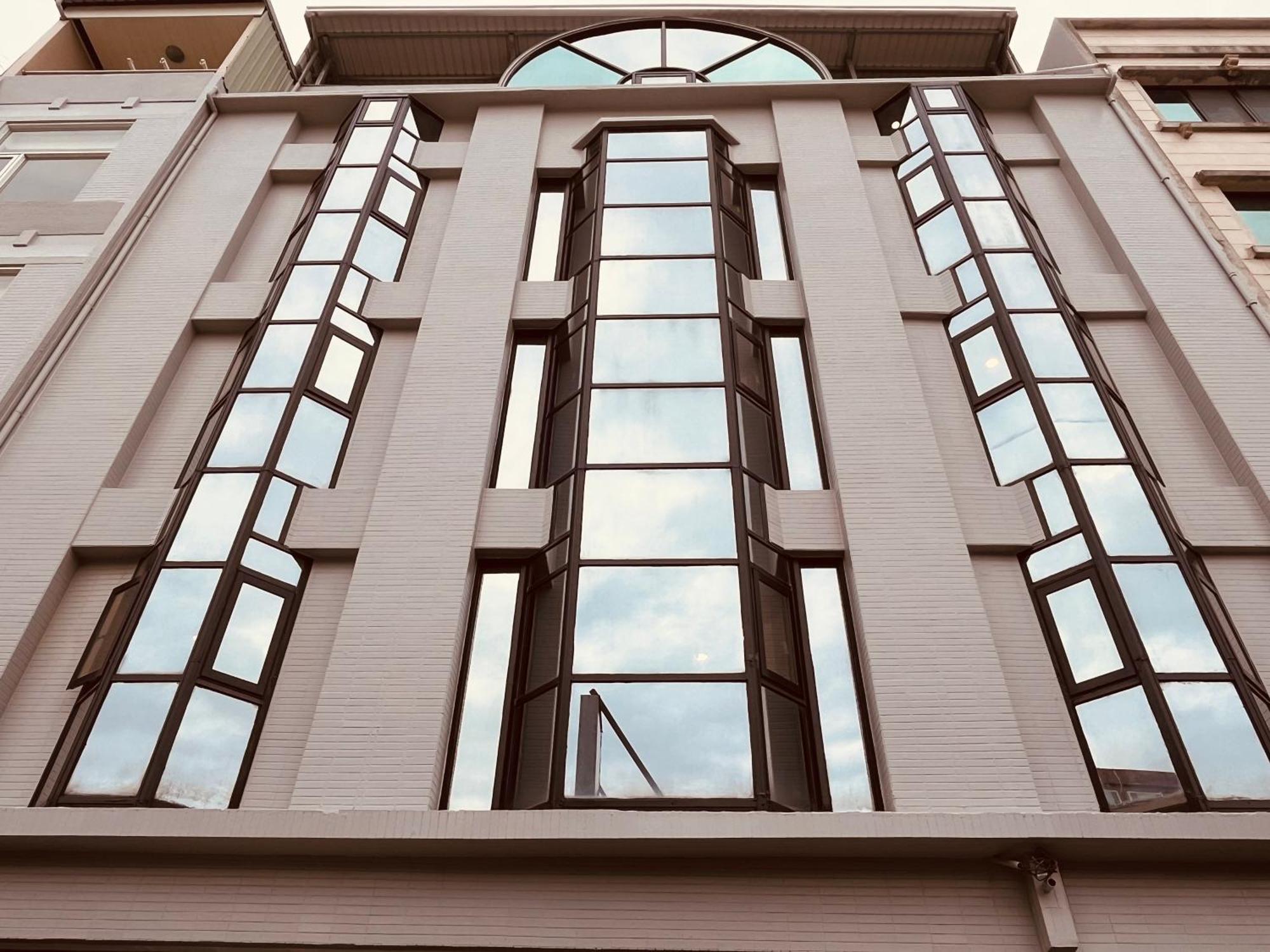 Yoshi Hotel - Tainan Sinmei Branch מראה חיצוני תמונה