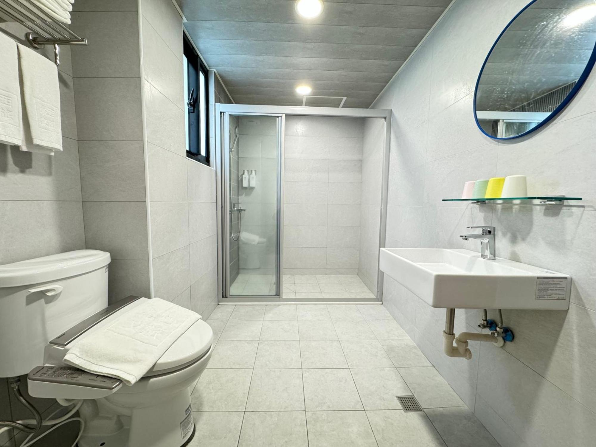 Yoshi Hotel - Tainan Sinmei Branch מראה חיצוני תמונה