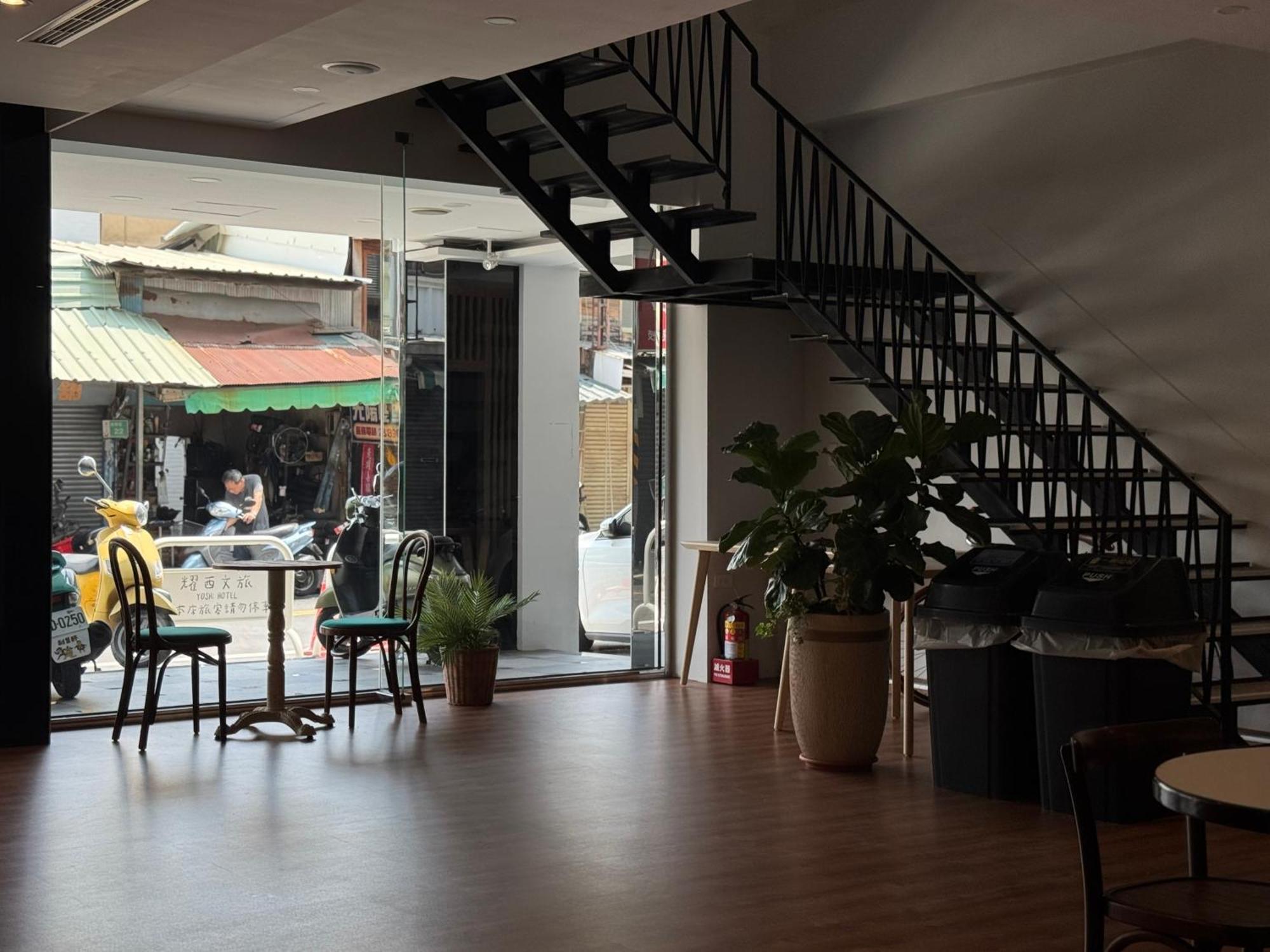 Yoshi Hotel - Tainan Sinmei Branch מראה חיצוני תמונה